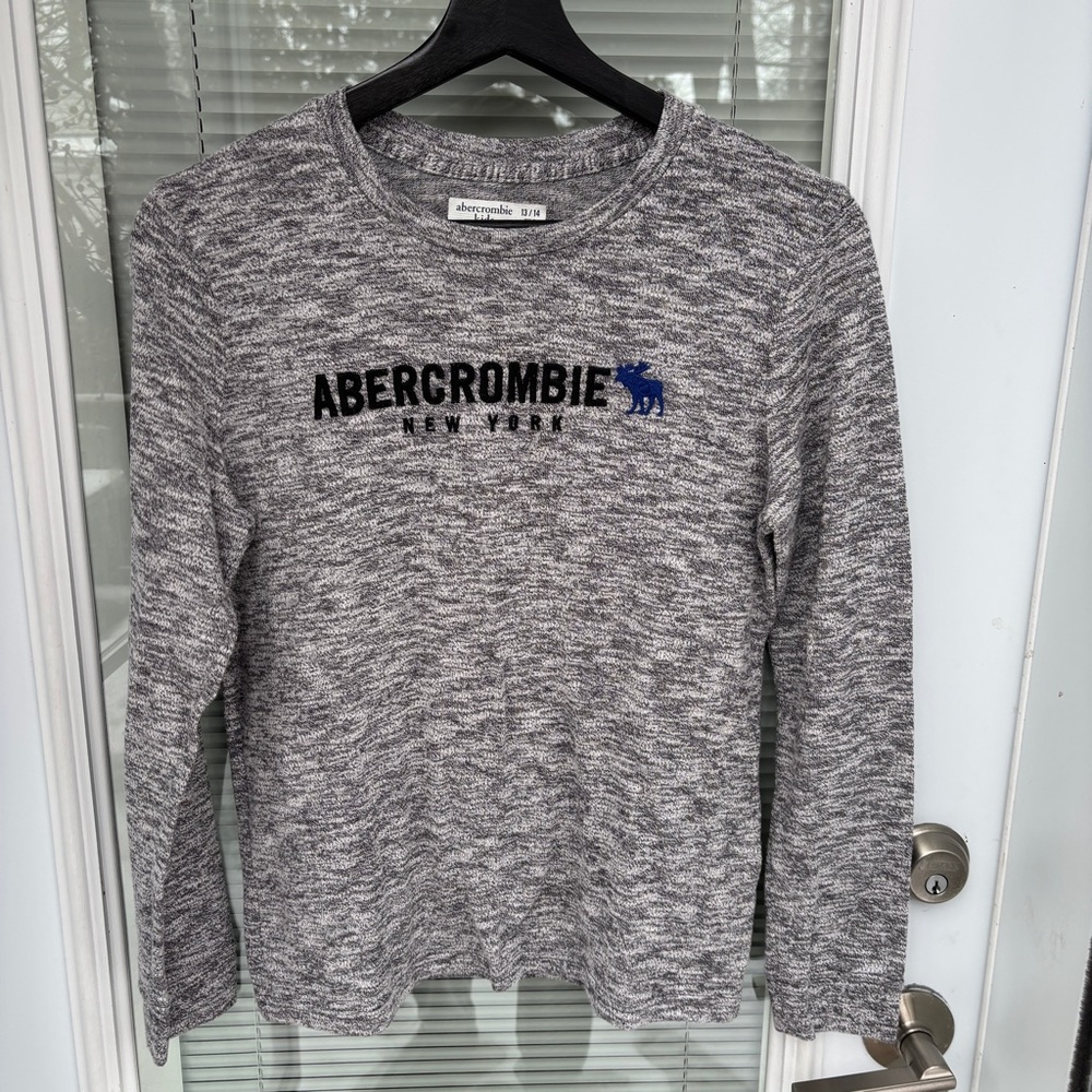 Abercrombie Kids 13/14 Soft Stretch Knit Long Sleeve Crewneck Shirt Like New